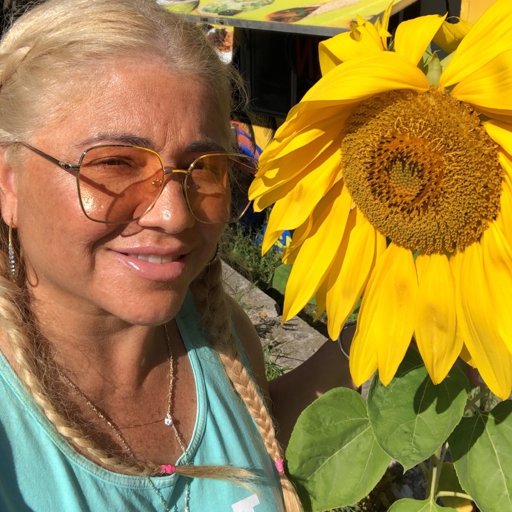 Meet your Posher, Jennifer